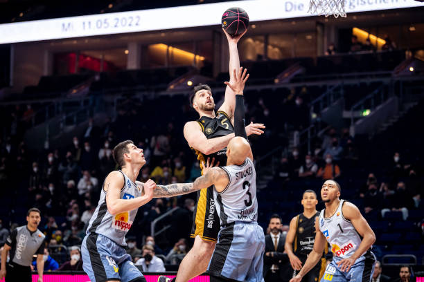 通过先进的 通过先进的